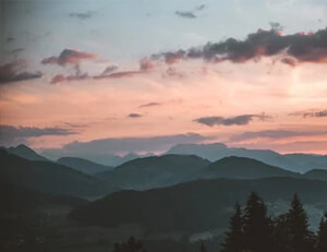 伯恩茅斯客场胜利,逆转战绩